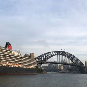 Meet your Posher, Romisha